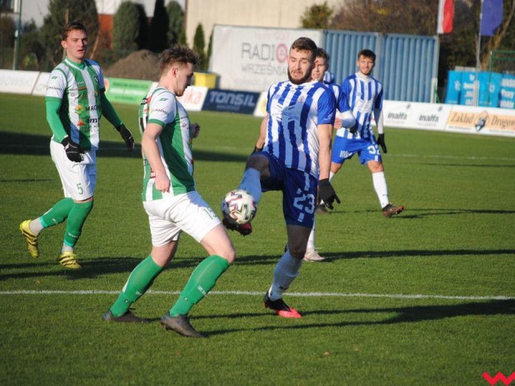 Victoria pokonana przez najgroźniejszego konkurenta do awansu