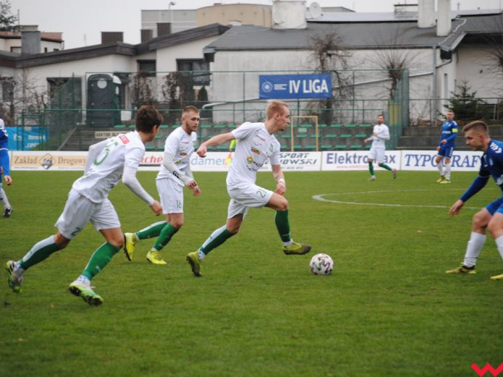 Victoria nie wykorzystuje potknięcia głównego rywala