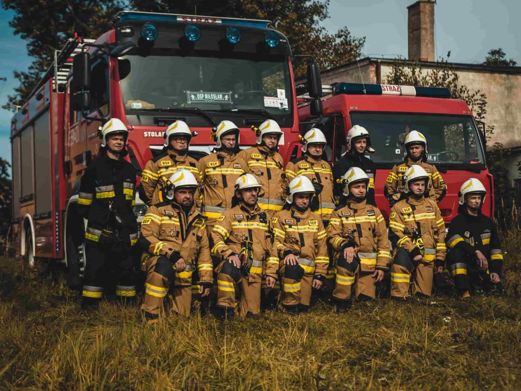  Druhowie z OSP Miłosław przed obiektywem. Męska sesja do kalendarza