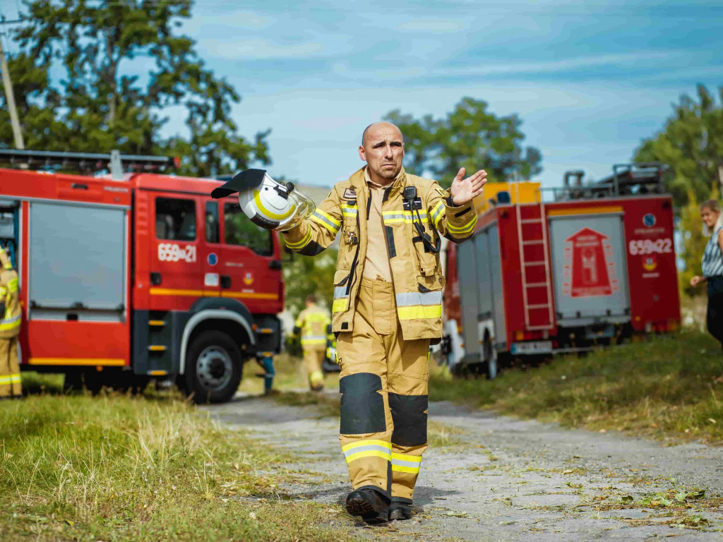  Druhowie z OSP Miłosław przed obiektywem. Męska sesja do kalendarza