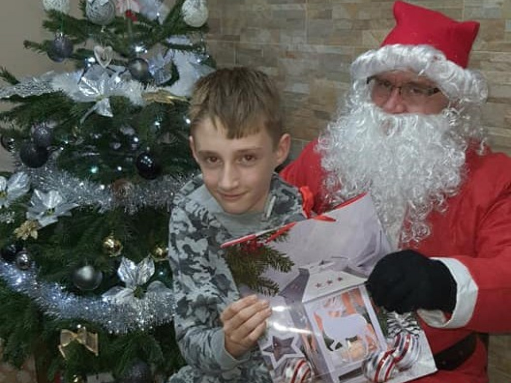 Długo wyczekiwany Mikołaj nie zapomniał o dzieciach w Zapowiedni