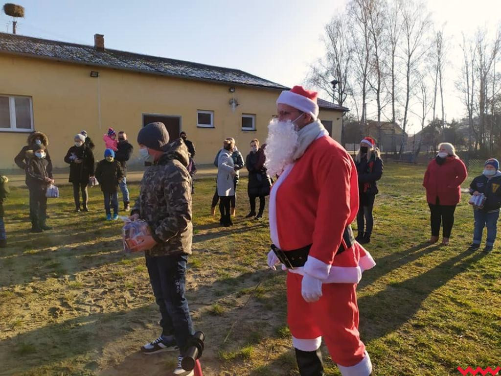 Święty Mikołaj nie zawiódł i pojawił się z wizytą w Rudzie Komorskiej