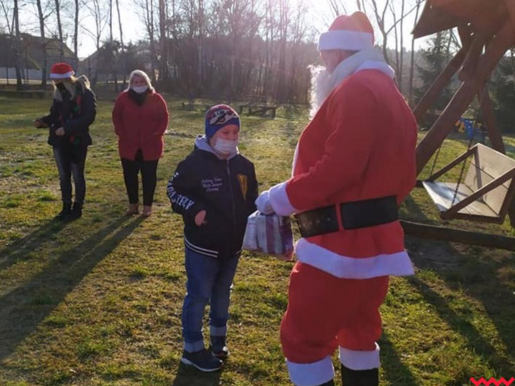 Święty Mikołaj nie zawiódł i pojawił się z wizytą w Rudzie Komorskiej