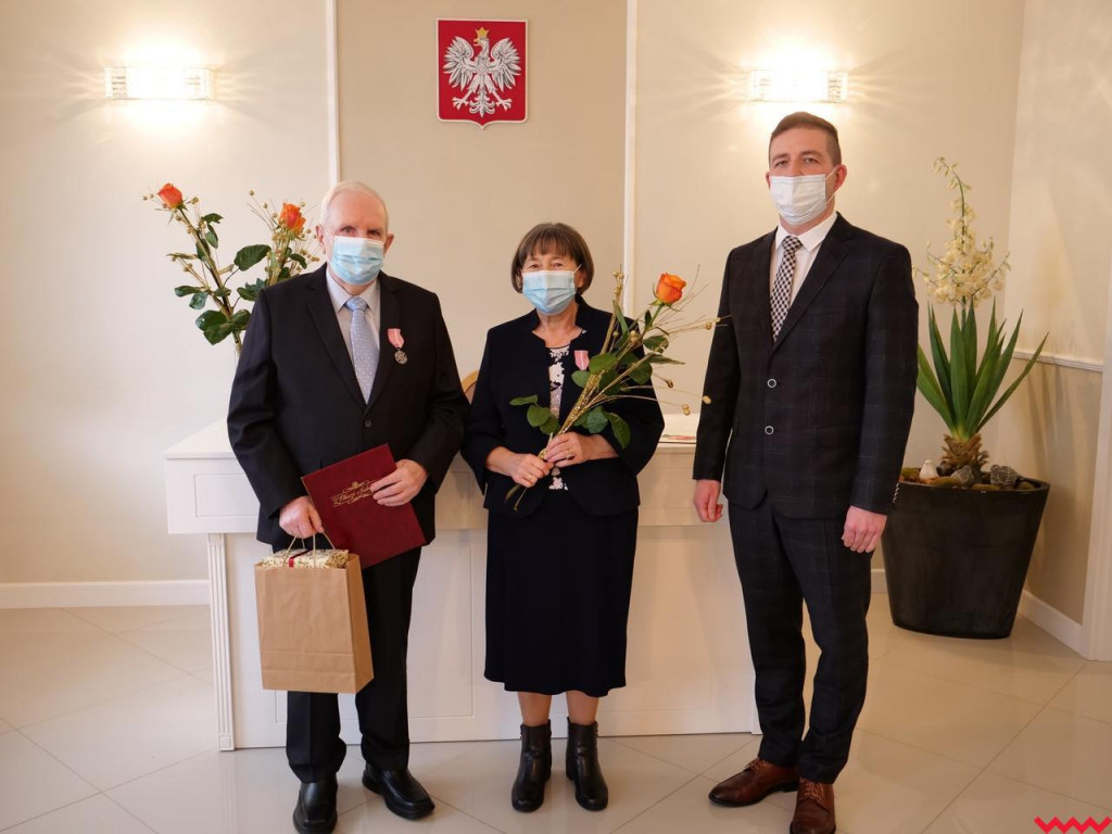 Cztery pary doczekały się złotych godów. W tym gronie jest były przewodniczący rady