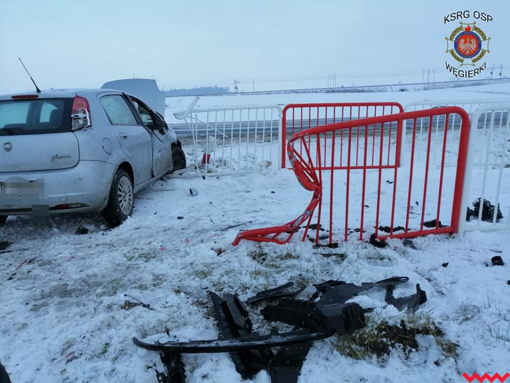 Zderzenie trzech samochodów na drodze krajowej nr 92