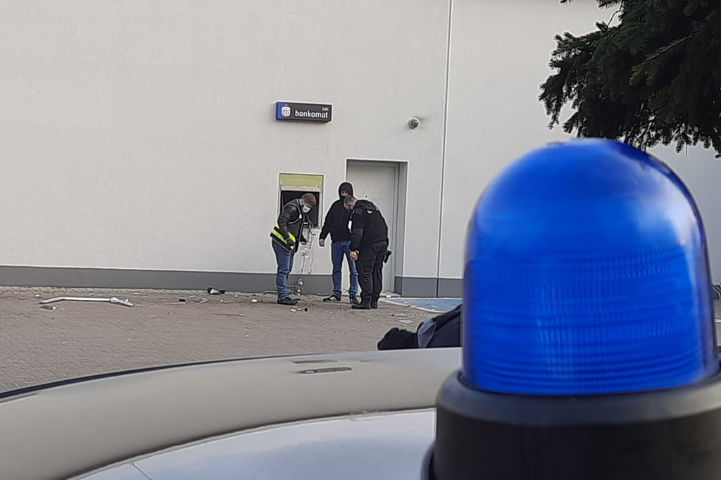 W Miłosławiu w środku nocy wysadzono bankomat