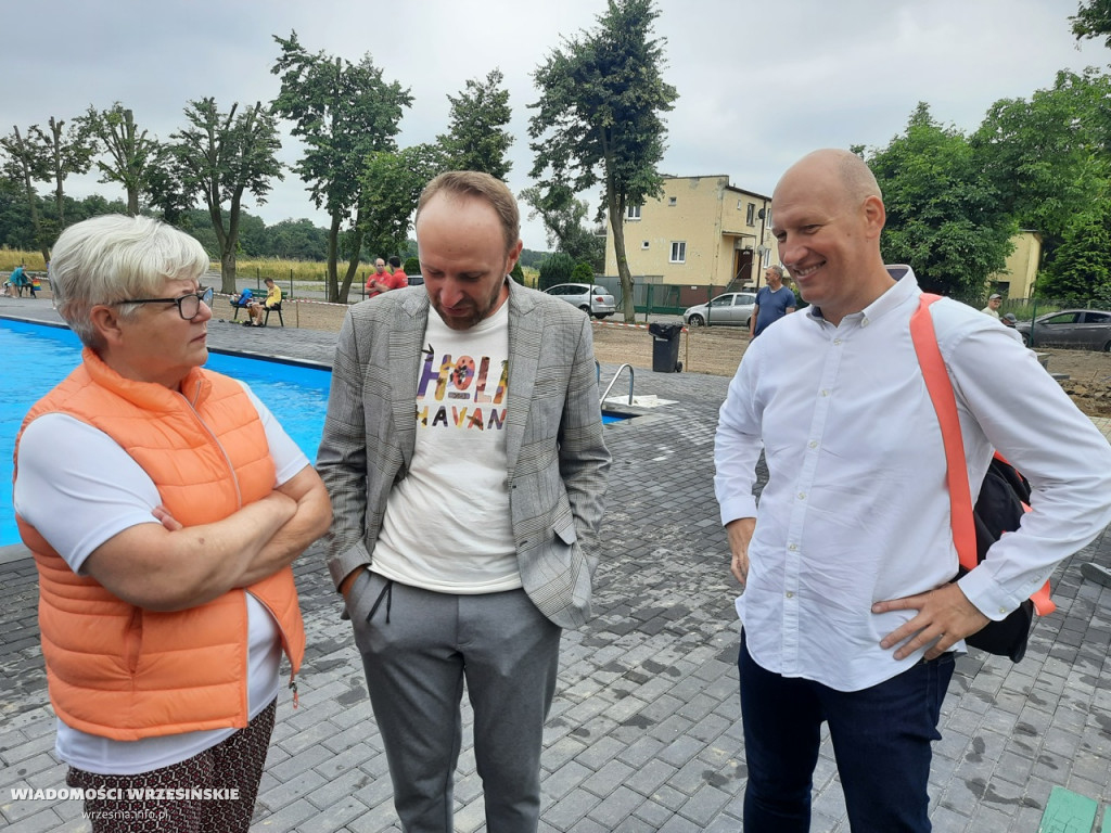 Wielka radość w Orzechowie z otwarcia basenu!