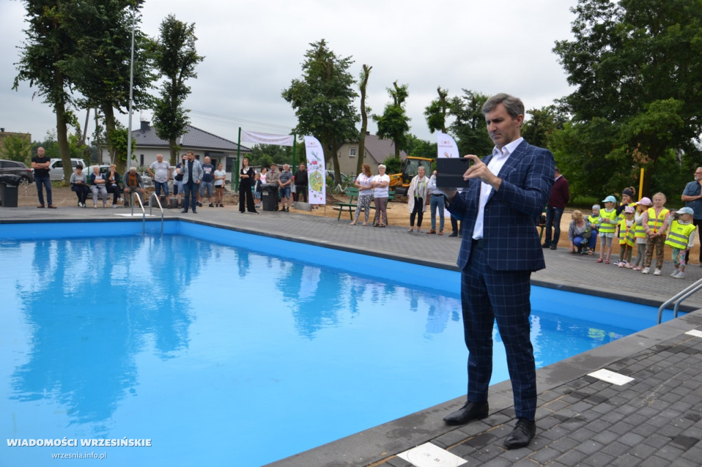 Wielka radość w Orzechowie z otwarcia basenu!