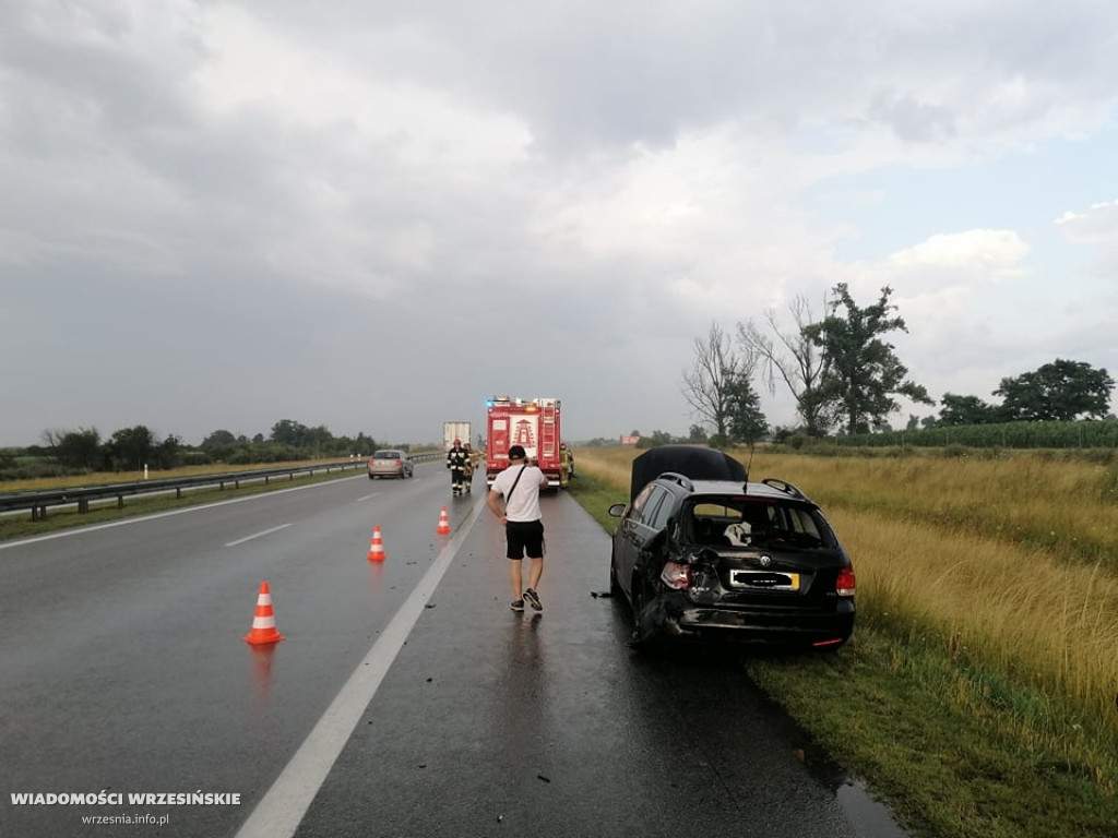 Zderzenie trzech samochodów na autostradzie A2