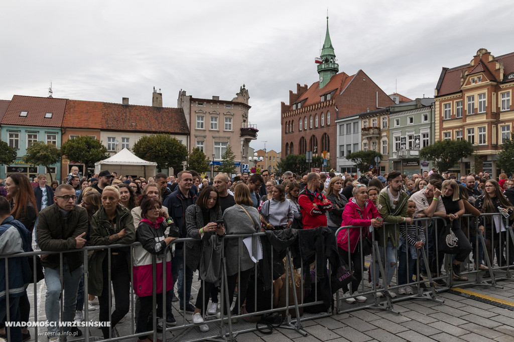Organek i Zalewski na rynku we Wrześni