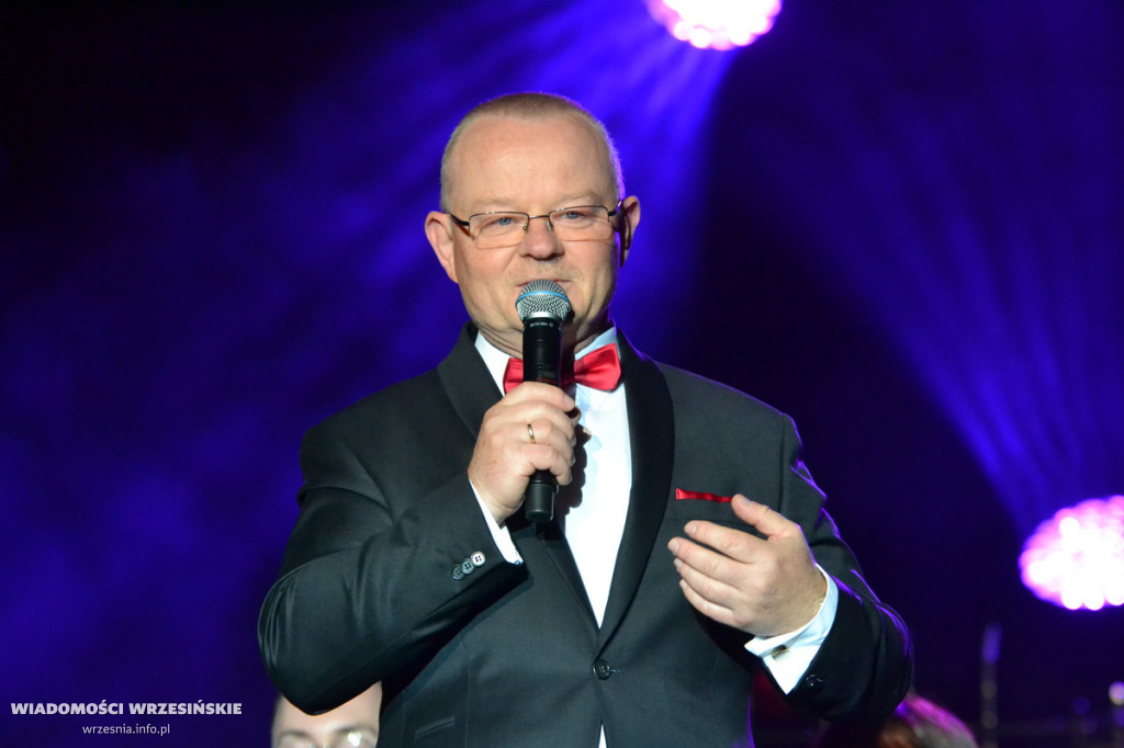 Kuba Badach i Wrzesińska Orkiestra Dęta