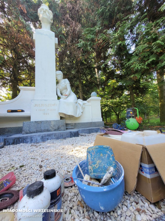 Kosztowana renowacja pomnika Juliusza Słowackiego