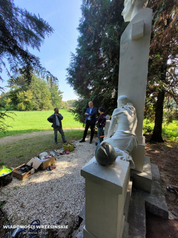 Kosztowana renowacja pomnika Juliusza Słowackiego