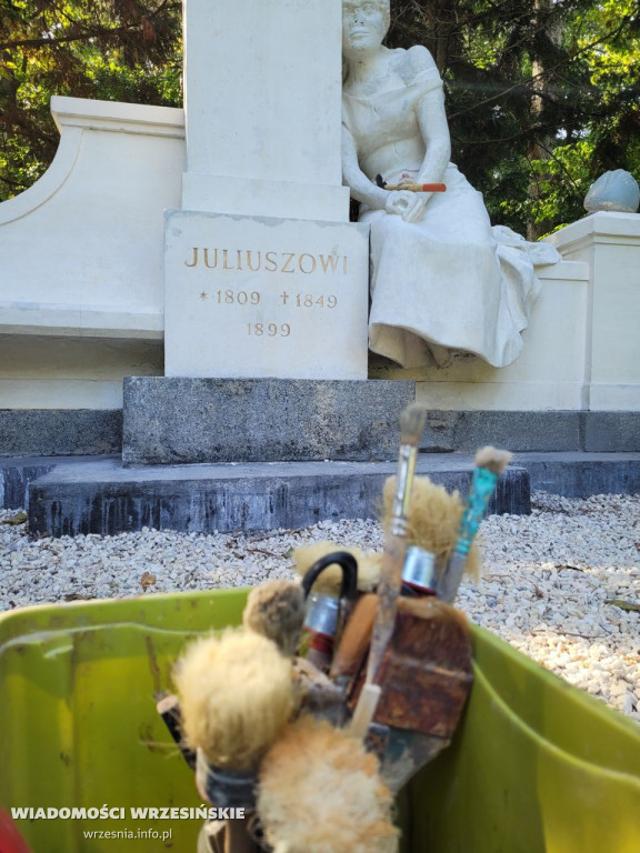 Kosztowana renowacja pomnika Juliusza Słowackiego