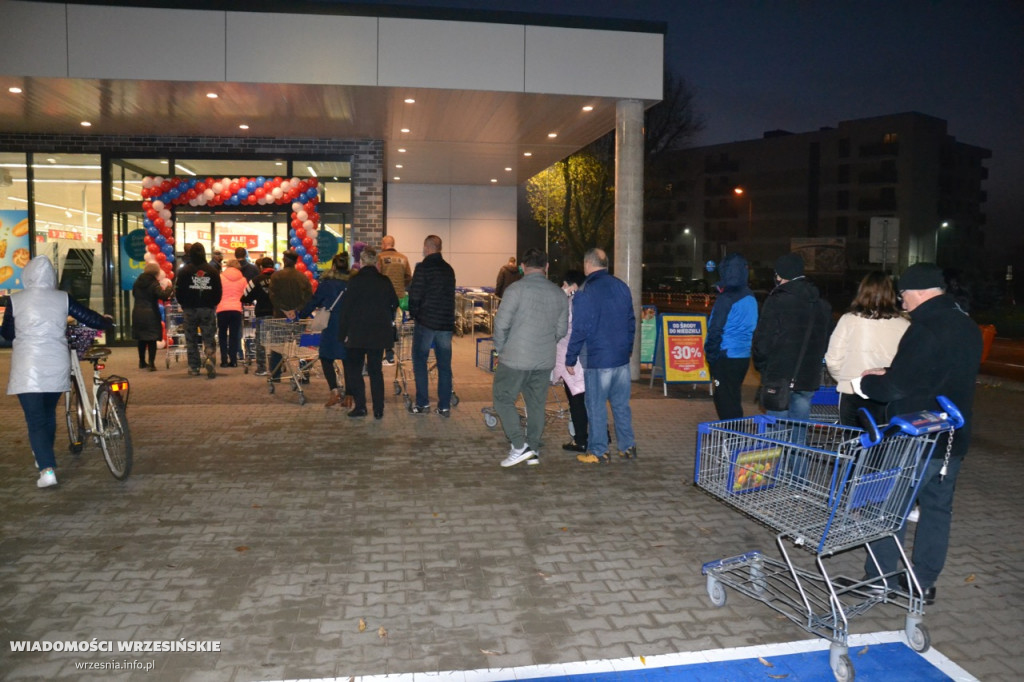 Rekordowe tłumy na otwarciu Aldi we Wrześni