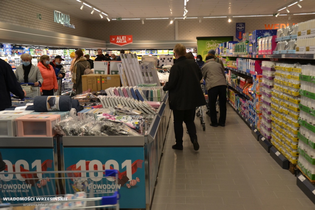 Rekordowe tłumy na otwarciu Aldi we Wrześni