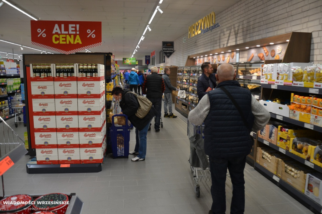 Rekordowe tłumy na otwarciu Aldi we Wrześni