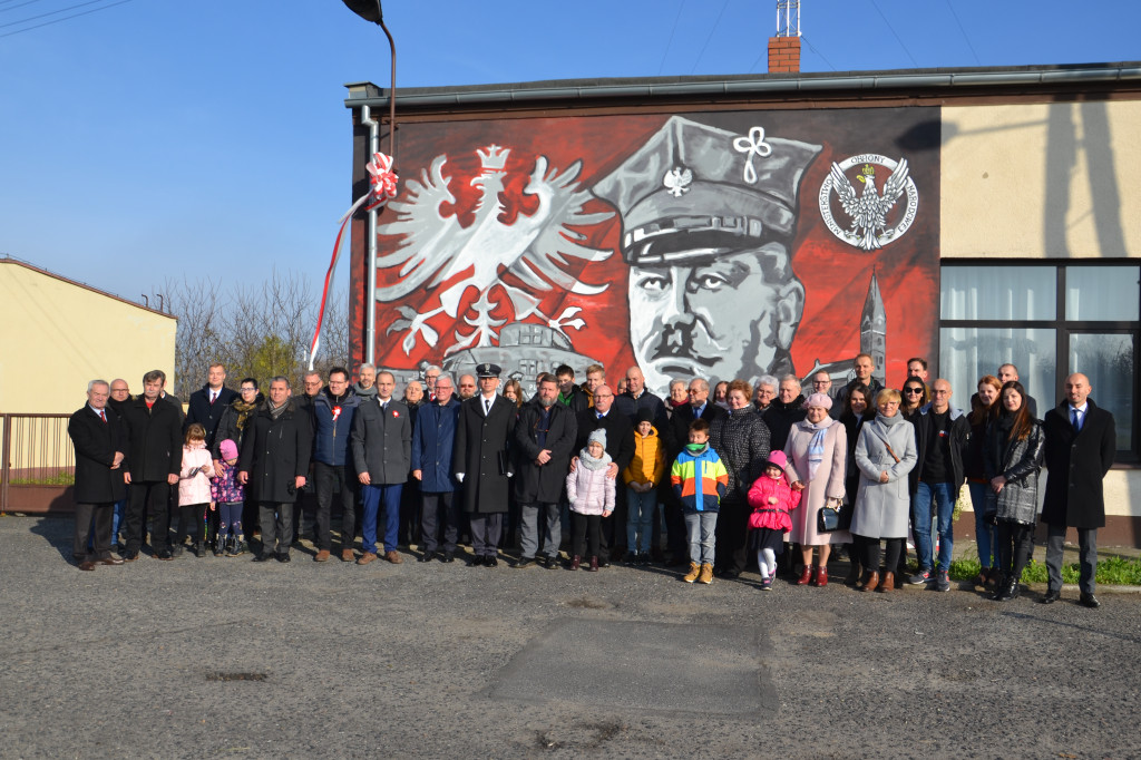 Odsłonięto mural w Gozdowie. Zobacz galerię zdjęć