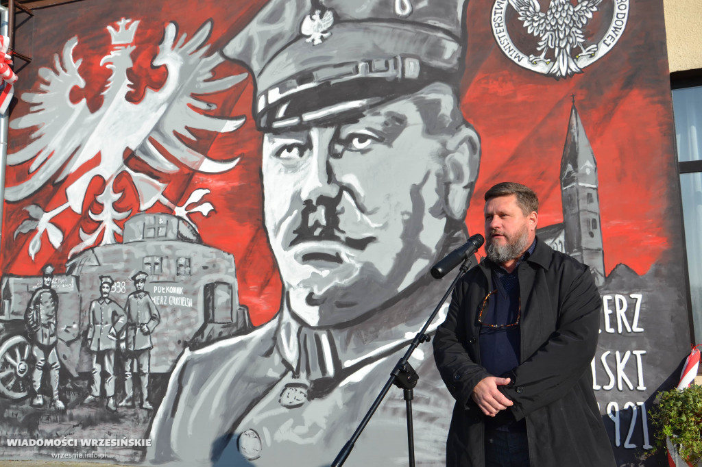 Odsłonięto mural w Gozdowie. Zobacz galerię zdjęć