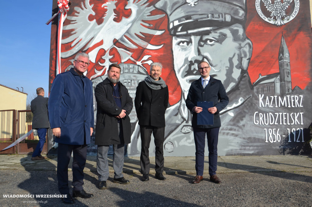 Odsłonięto mural w Gozdowie. Zobacz galerię zdjęć