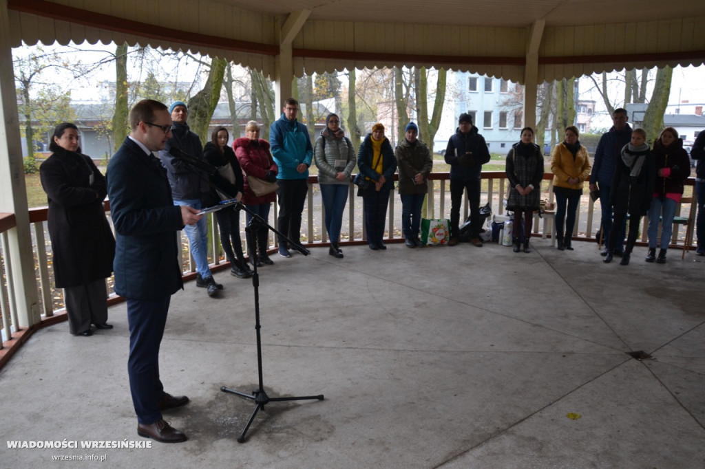 Miał być market, a jest ogród z altaną i książka