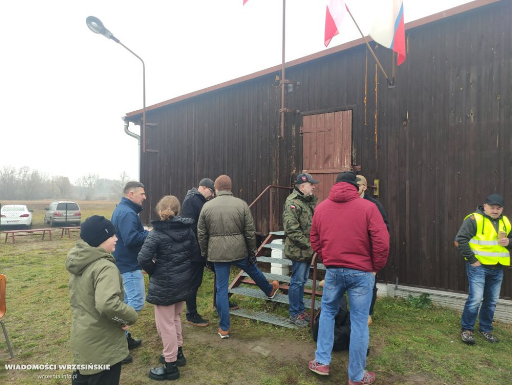 Oddali „10 strzałów ku chwale Ojczyzny”