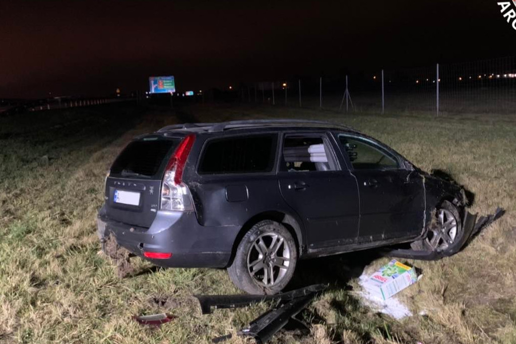 Wypadek na A2. Jedna osoba trafiła do szpitala