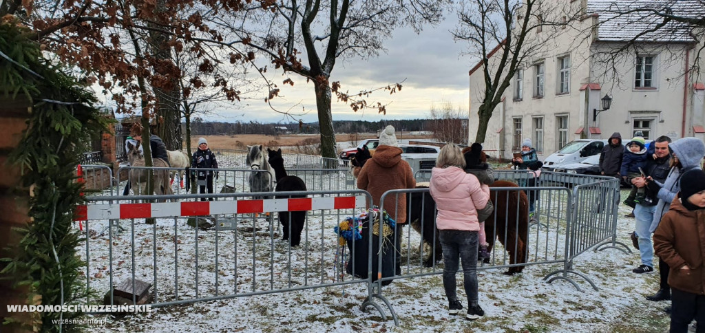 Żywa szopka przyciąga tłumy mieszkańców