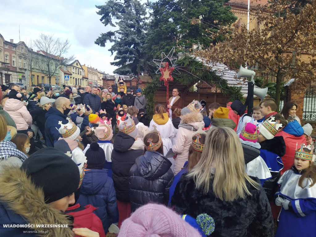 Żywa szopka przyciąga tłumy mieszkańców