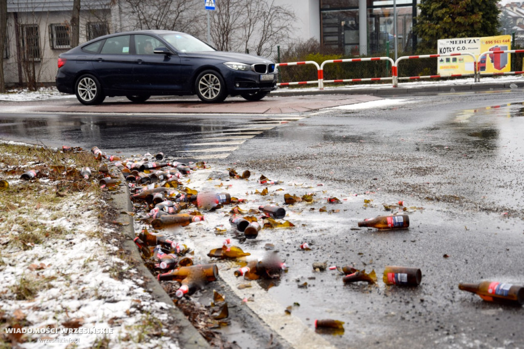 Rozbite butelki na rondzie Kościuszki
