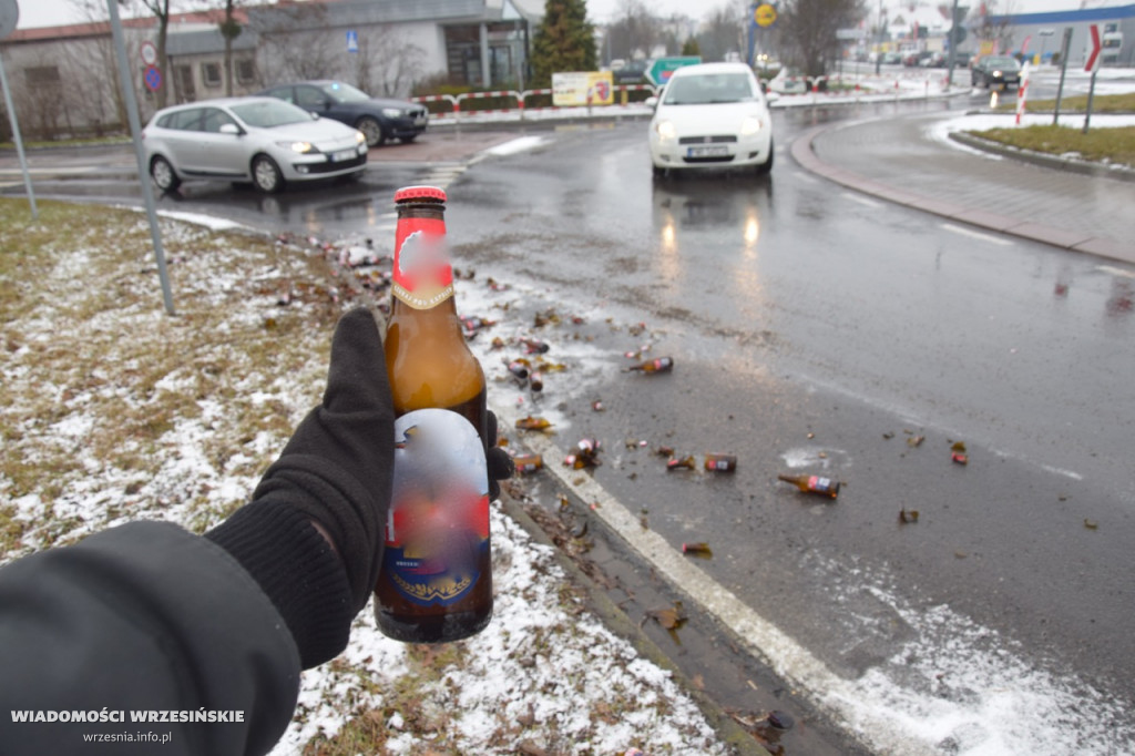 Rozbite butelki na rondzie Kościuszki