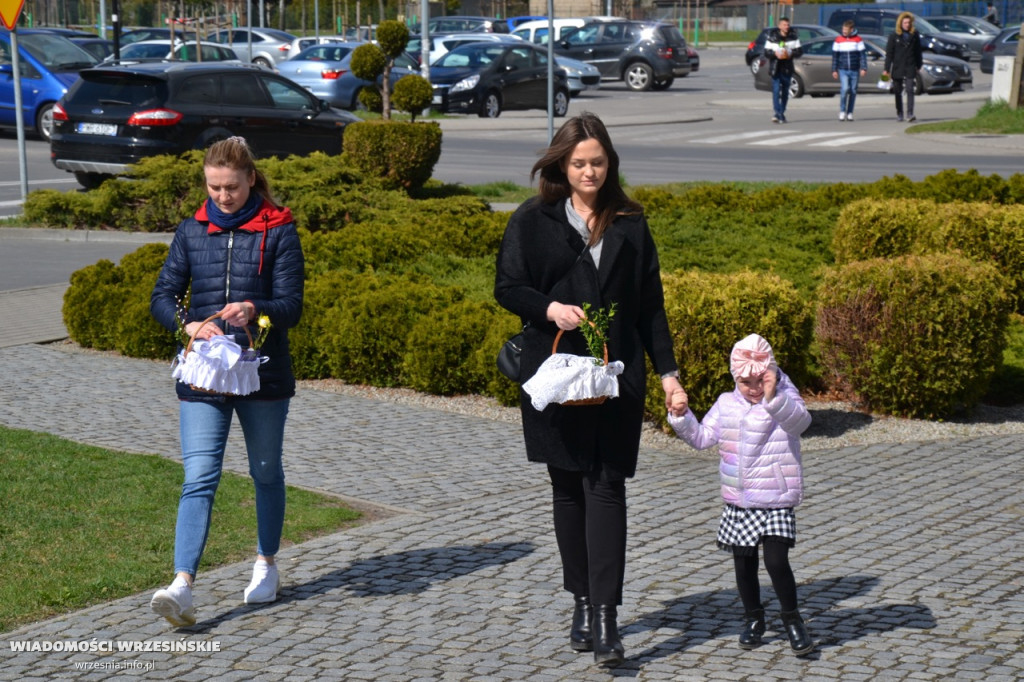 Święconka w parafii św. Jadwigi we Wrześni