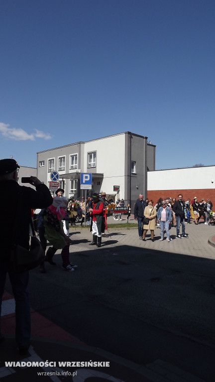 Pochód z Niedźwiedziem 2022