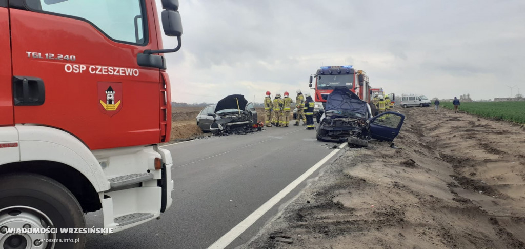 Wypadek na drodze wojewódzkiej. Jedna osoba ranna