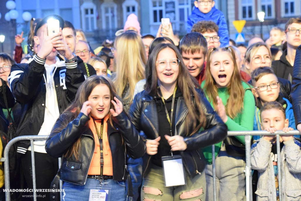 MIG i Roksana Węgiel na wrzesińskim rynku