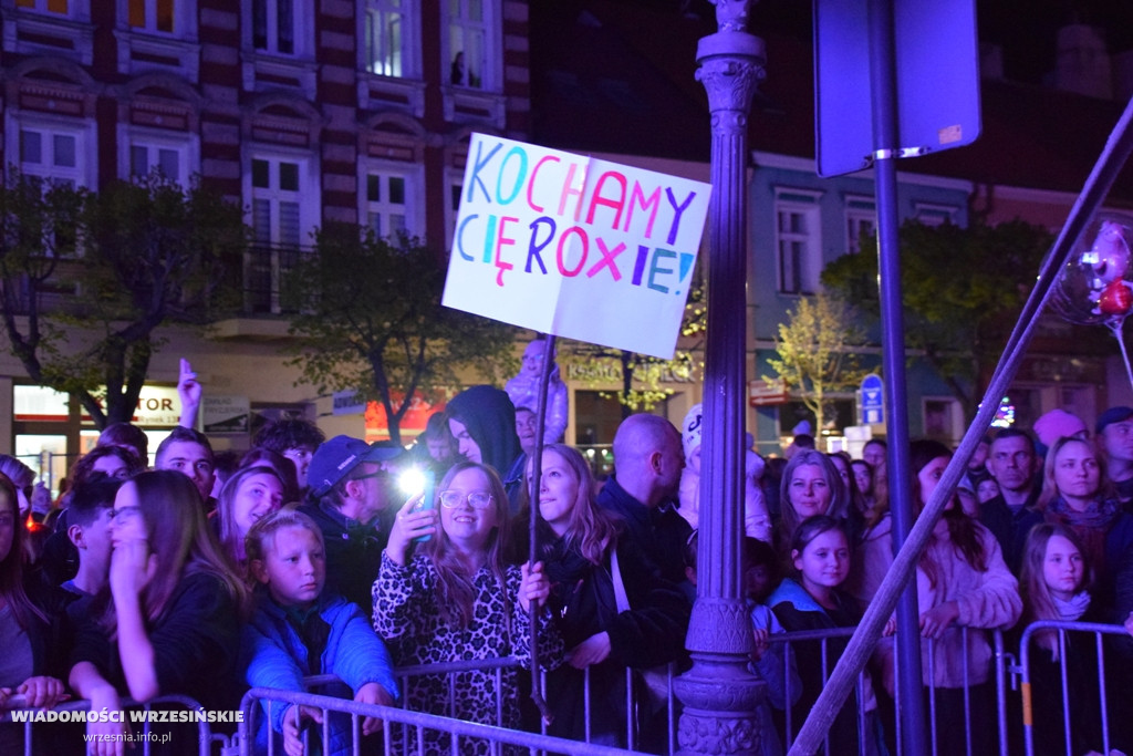 MIG i Roksana Węgiel na wrzesińskim rynku