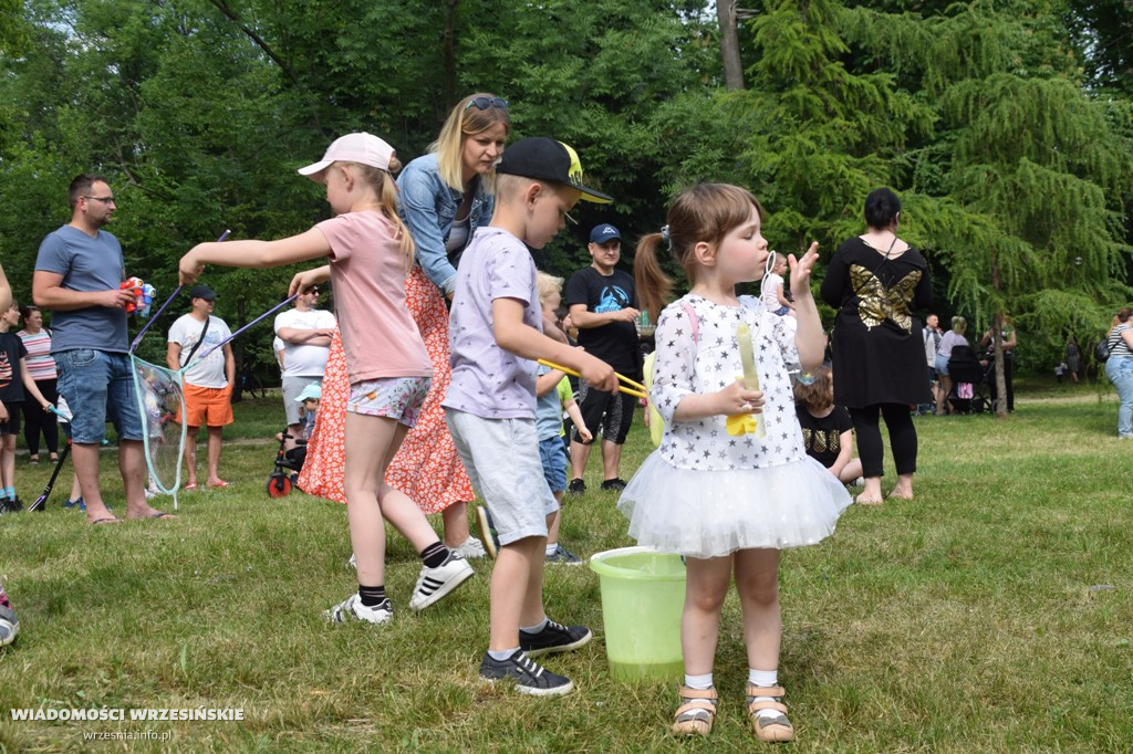 Bańki mydlane i festiwal kolorów we Wrześni