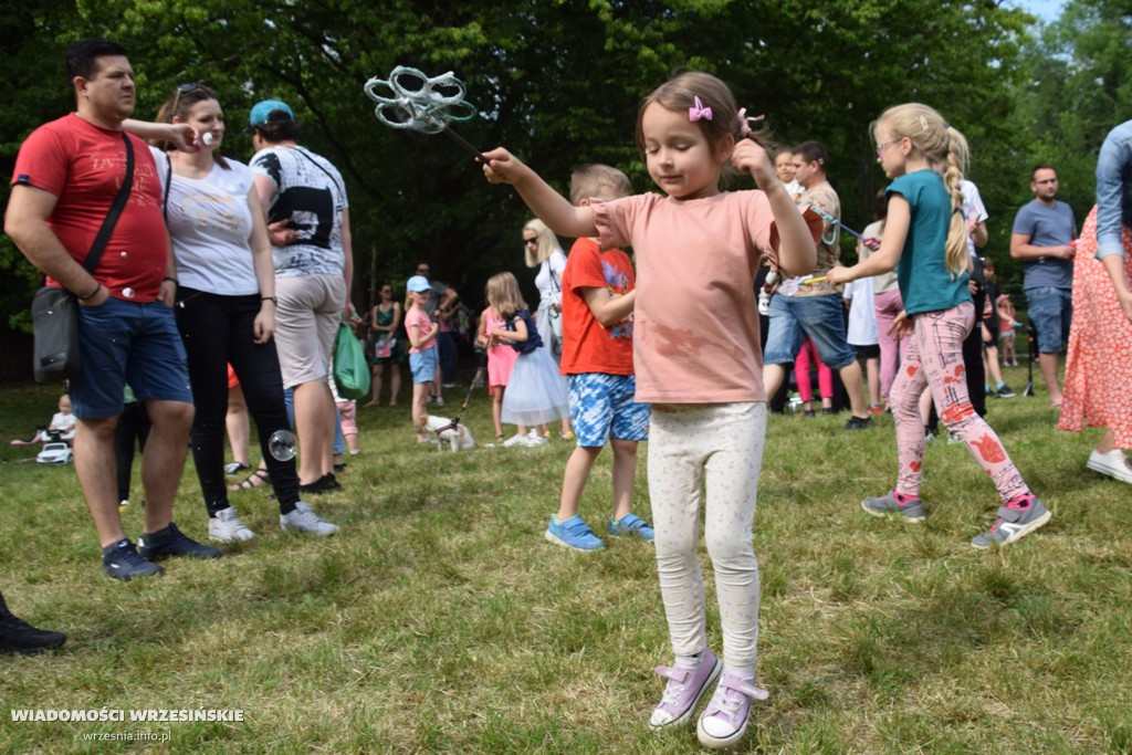 Bańki mydlane i festiwal kolorów we Wrześni