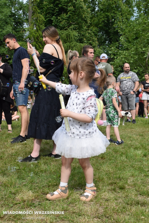 Bańki mydlane i festiwal kolorów we Wrześni