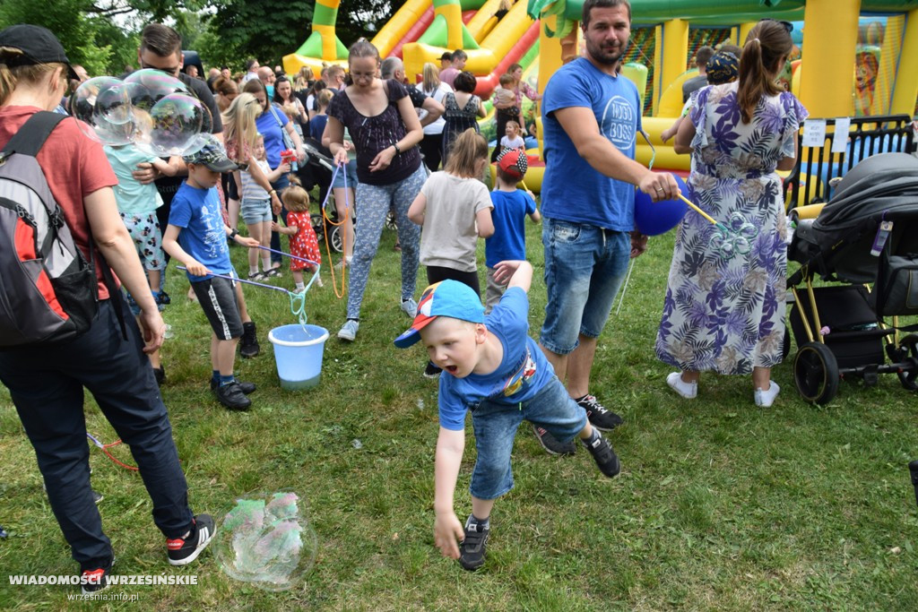 Bańki mydlane i festiwal kolorów we Wrześni