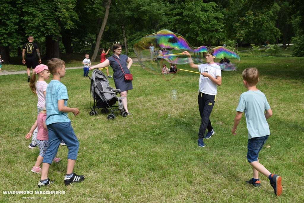 Bańki mydlane i festiwal kolorów we Wrześni