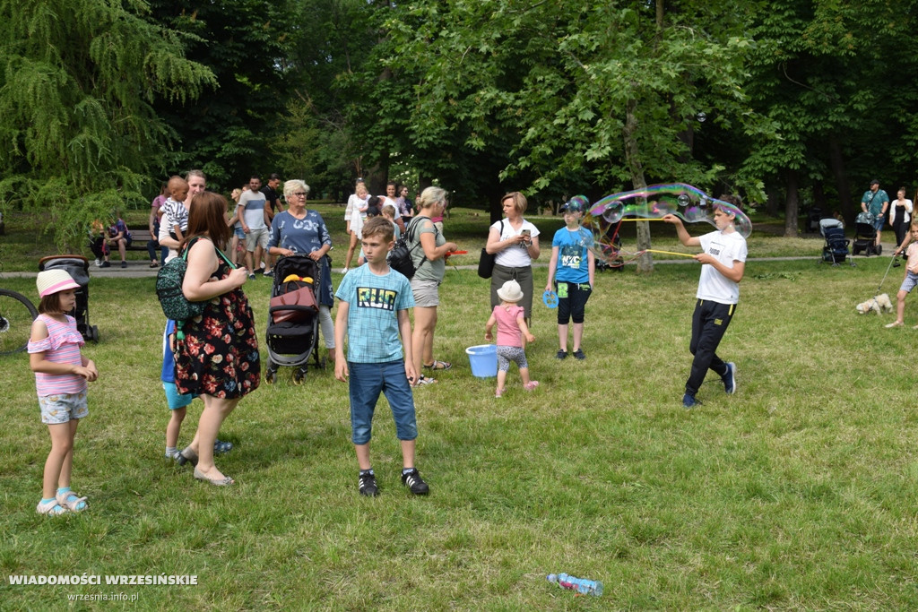 Bańki mydlane i festiwal kolorów we Wrześni