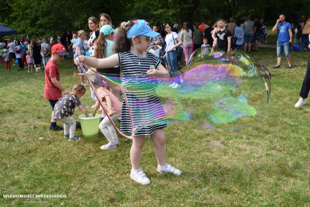 Bańki mydlane i festiwal kolorów we Wrześni