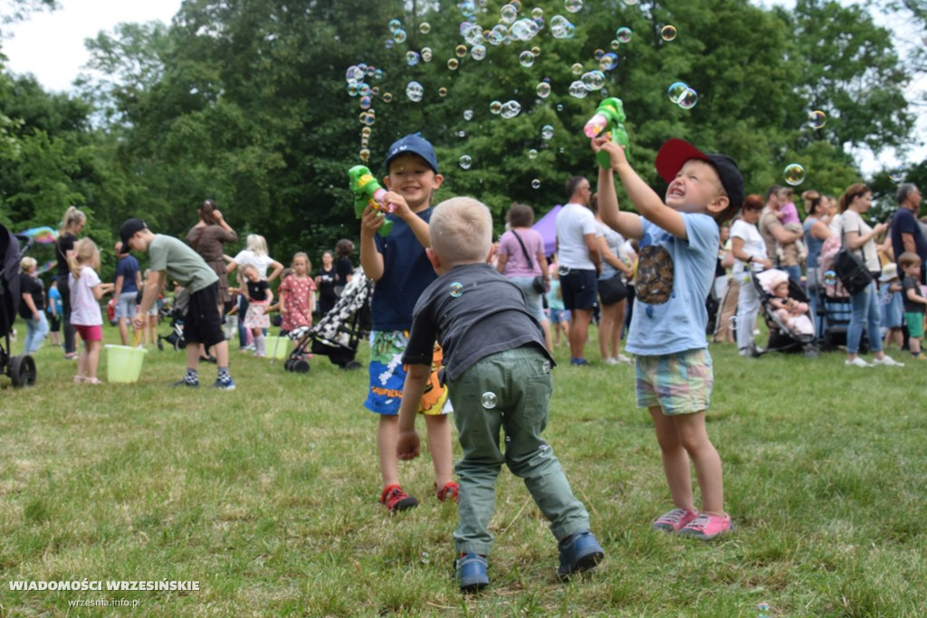 Bańki mydlane i festiwal kolorów we Wrześni