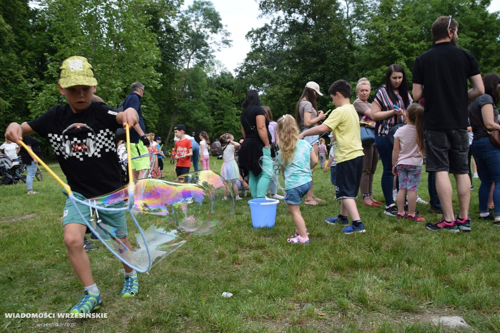 Bańki mydlane i festiwal kolorów we Wrześni