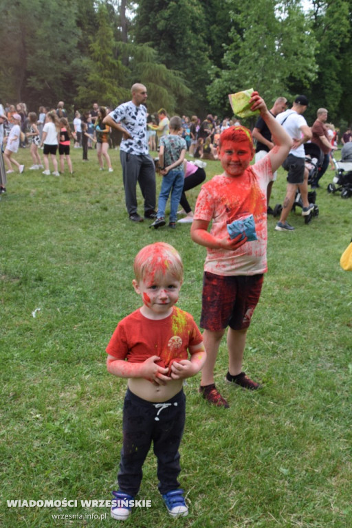 Bańki mydlane i festiwal kolorów we Wrześni