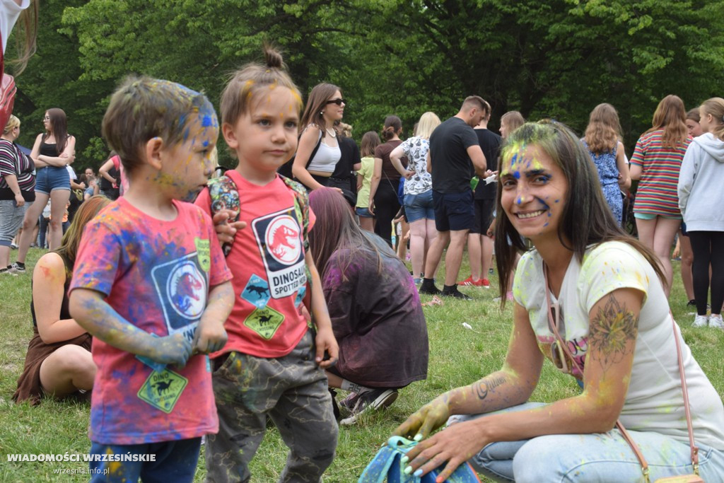 Bańki mydlane i festiwal kolorów we Wrześni