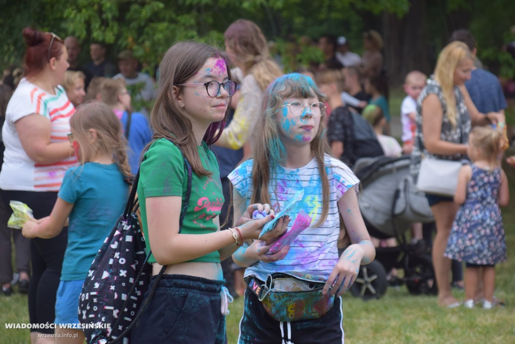 Bańki mydlane i festiwal kolorów we Wrześni