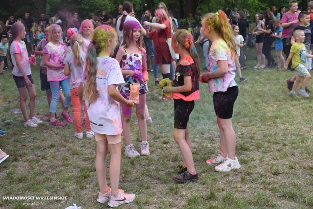 Bańki mydlane i festiwal kolorów we Wrześni