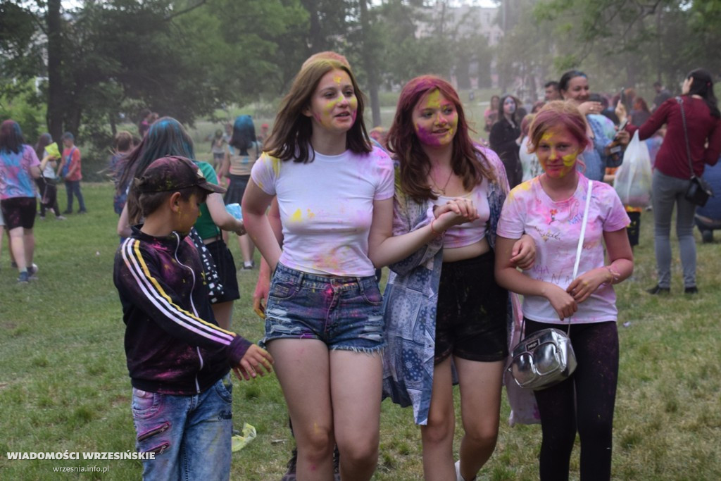 Bańki mydlane i festiwal kolorów we Wrześni